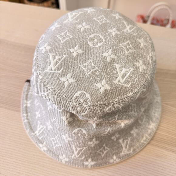 Louis Vuitton Monogram Jacquard Bucket Hat Grey main image 9